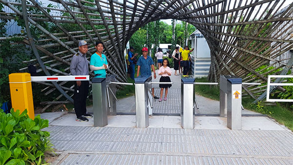 三桿式閘機是什么樣的？適合用在什么場所？