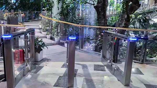 重慶約克郡光環(huán)購物公園速通門案例出爐啦！