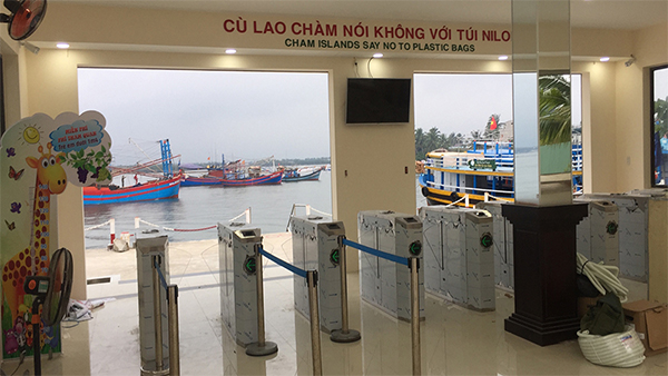 三桿閘機(jī)的構(gòu)件？